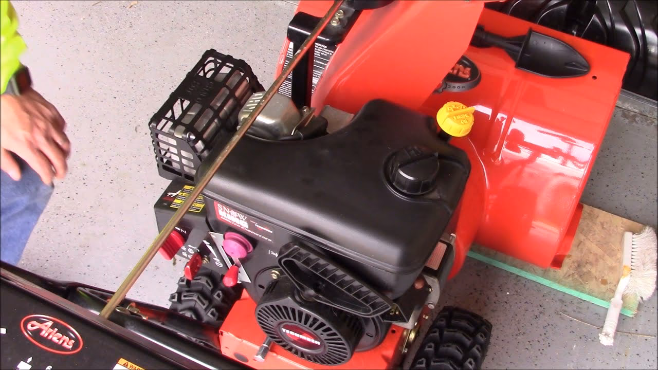 How much oil does a Tecumseh engine take?