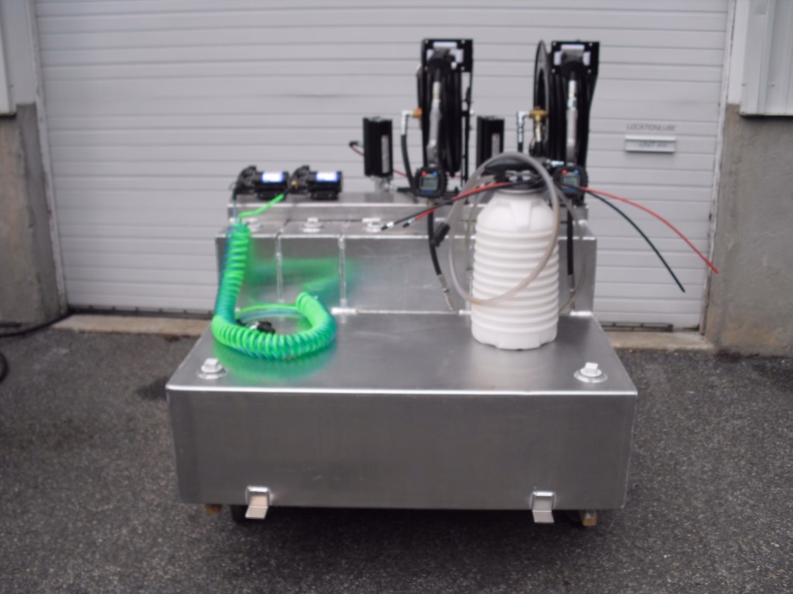 Who is the oil tank company?