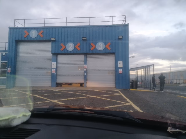 Who runs C and M Motors Omagh?