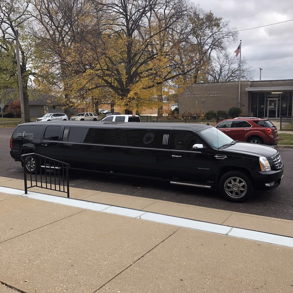 Can I rent a bus to Peoria Riverfront Museum?