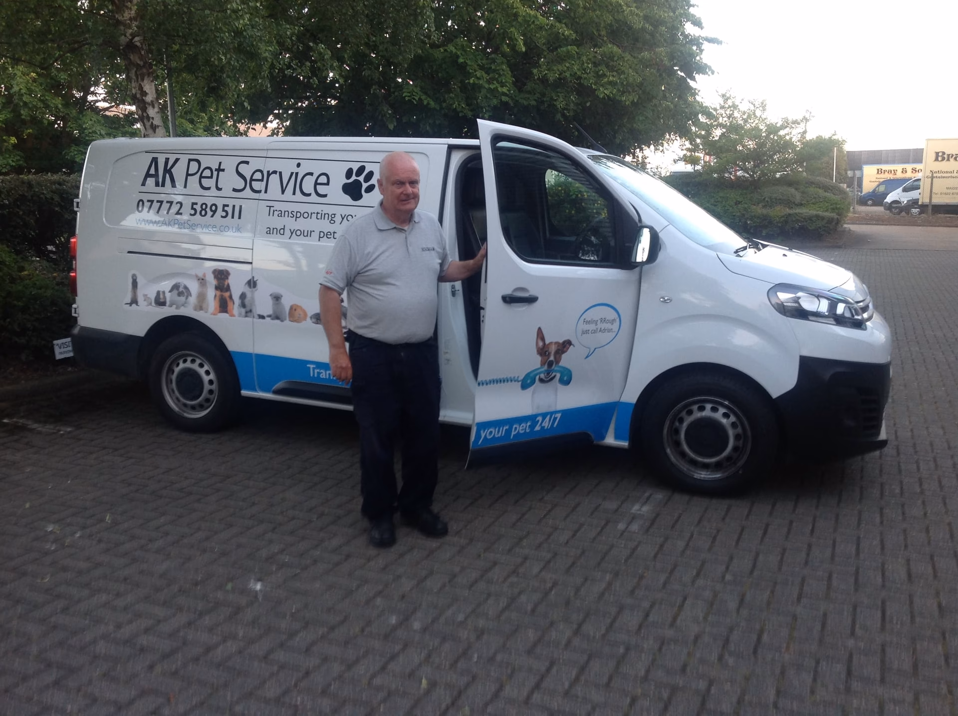 Does pet taxi Express deliver to Europe?