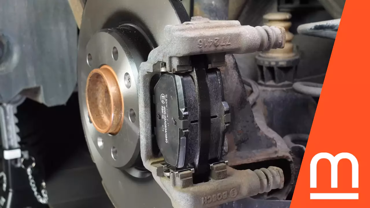 How does regenerative braking work on a Peugeot 308?