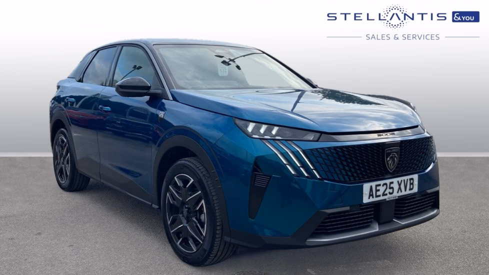 How do I choose a Peugeot garage in Manchester?