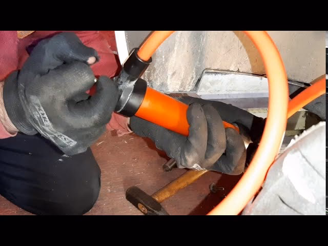 What oil should I use to fill my gearbox?