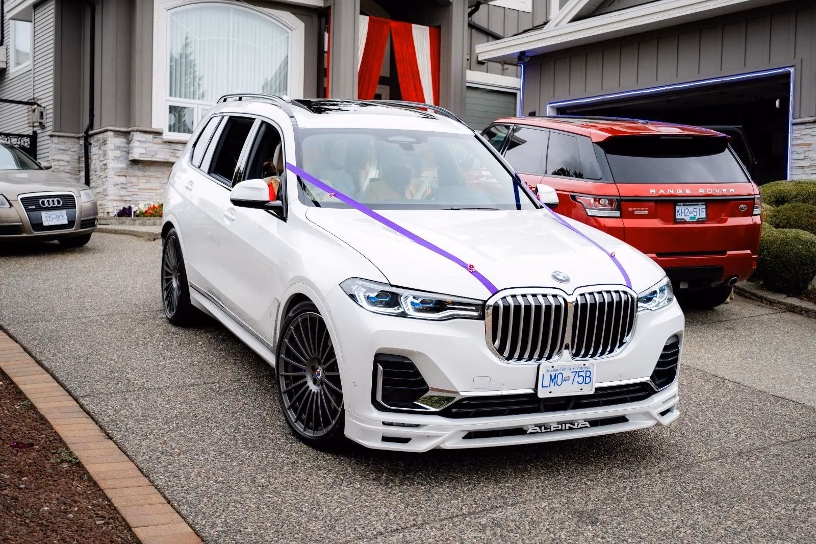 What services does Phantom Autos offer?