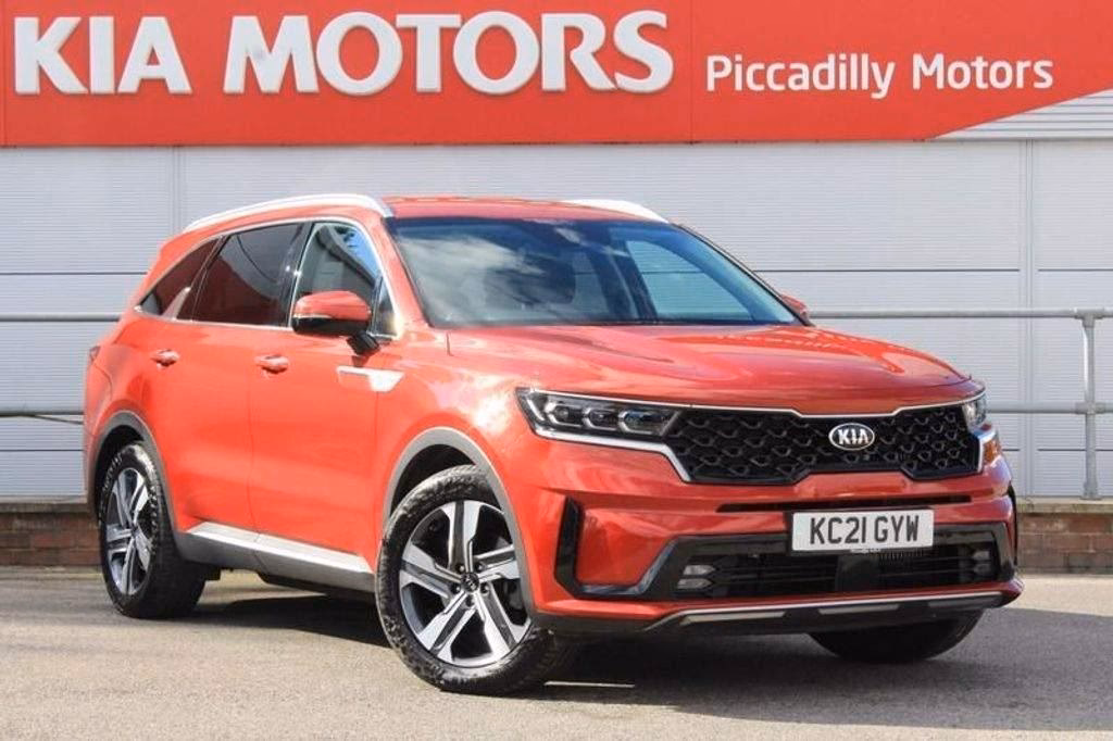 What services does Piccadilly Motors Ripon Fiat offer?