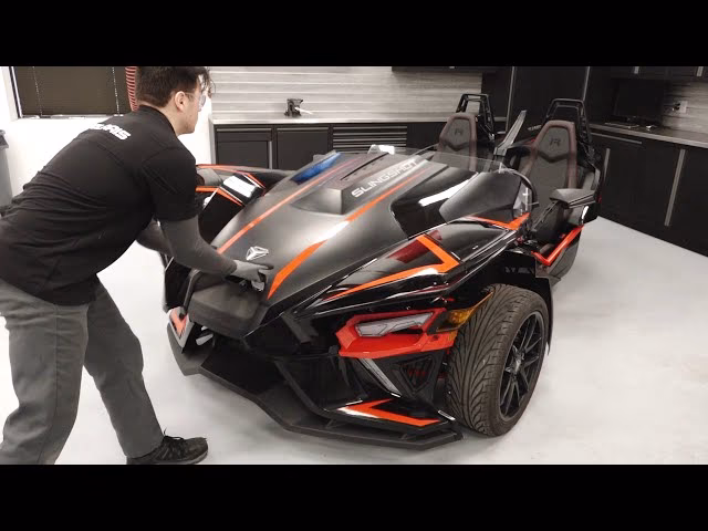 How to use oil on shouldered screws in Polaris Slingshot?