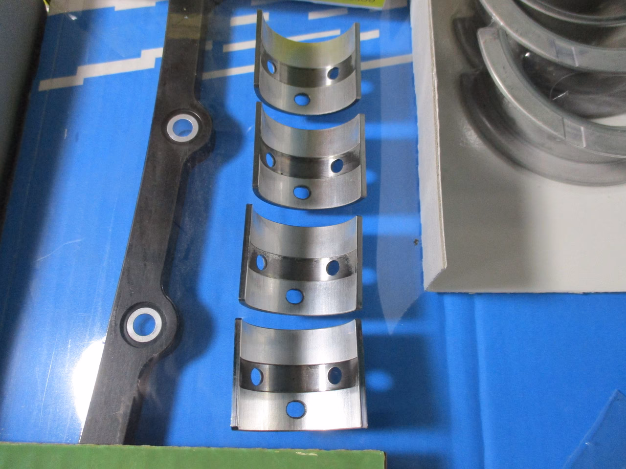 What engine does a Porsche 924 use?