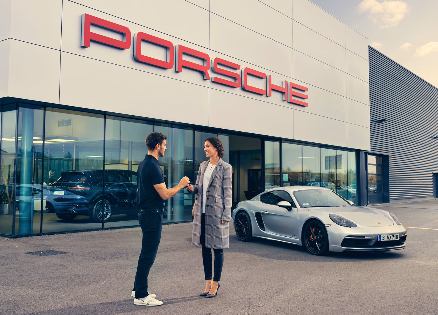 How do I make a Porsche service appointment?