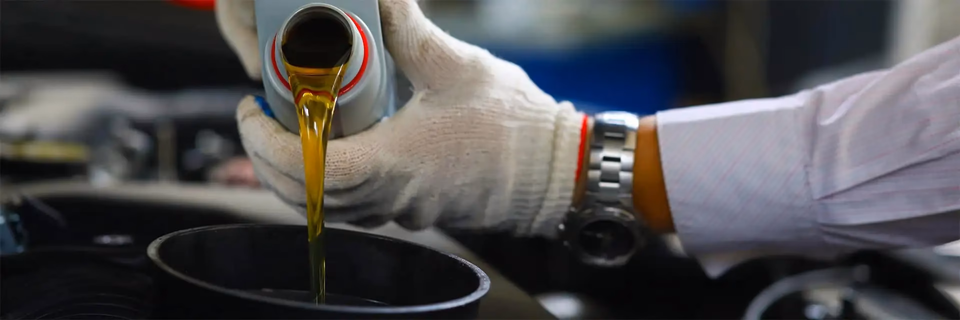 What type of oil does a Toyota Prius use?