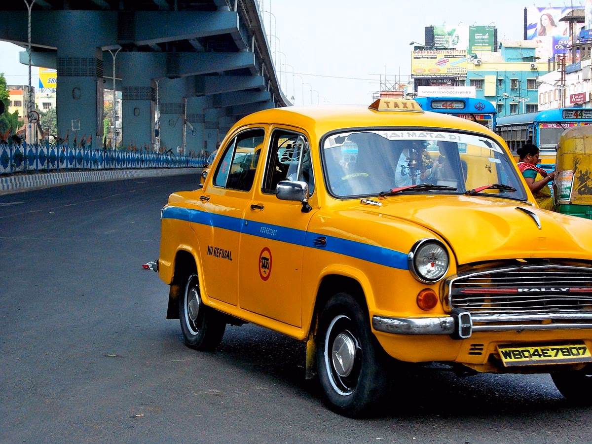 How to hire a car driver in Kolkata?