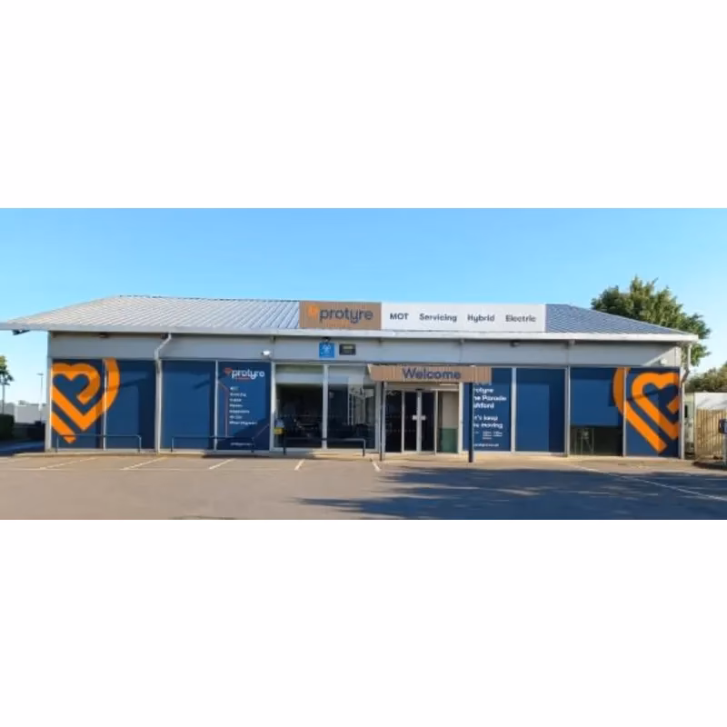 What tyres are available at Ashford service centre?