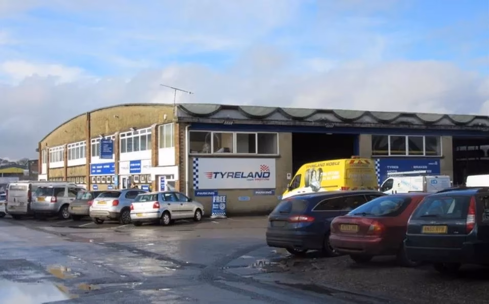 Where is tyreland - team Protyre in Salisbury?