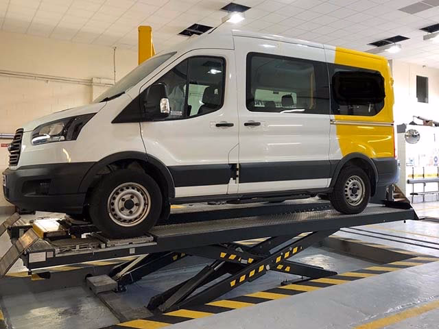 How do I book A Class 4 commercial vehicle MOT test?