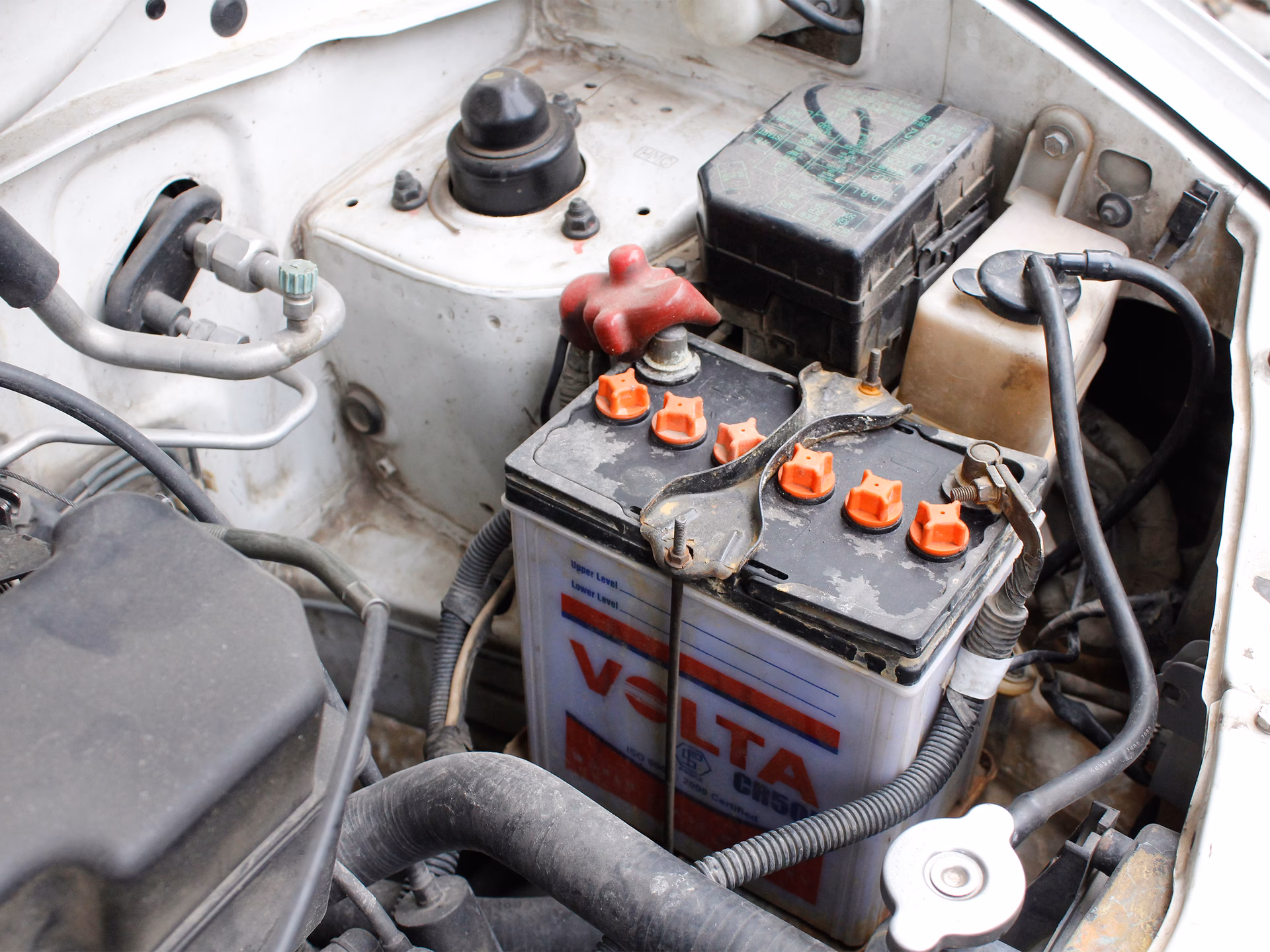 How to start a car engine?