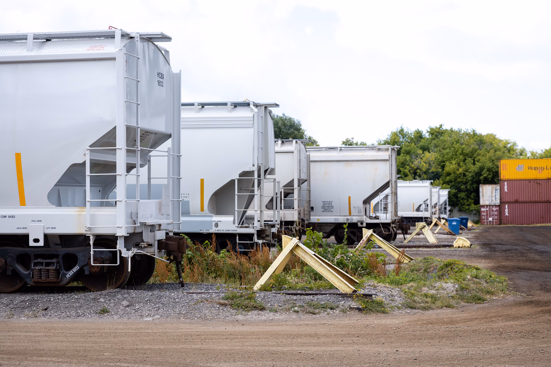 What are the different types of transload services?