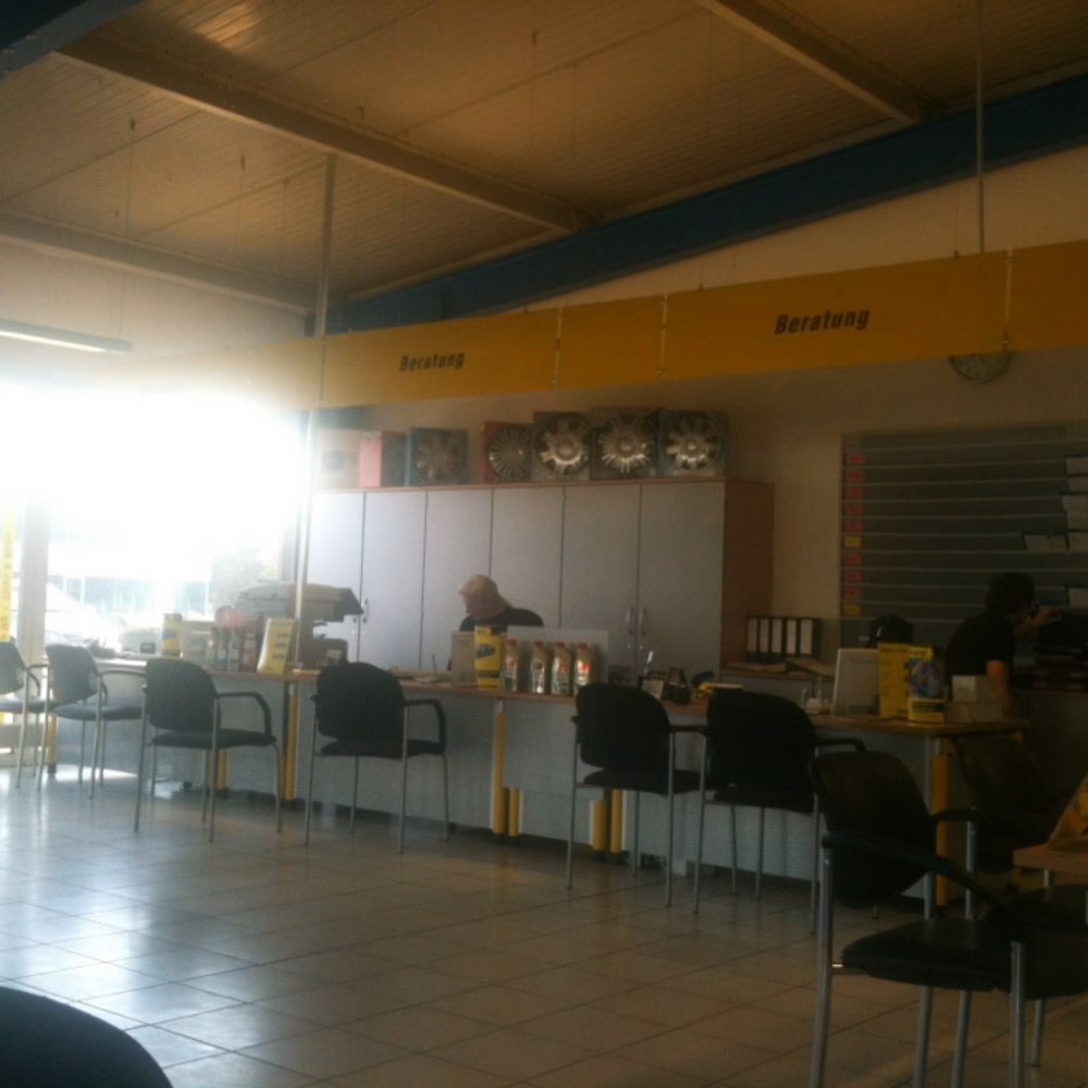 How many key points are there in Ramstein Auto World?