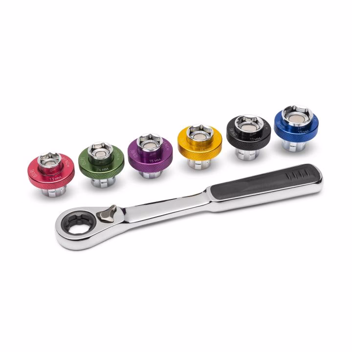 How do you remove oil from a ratchet?