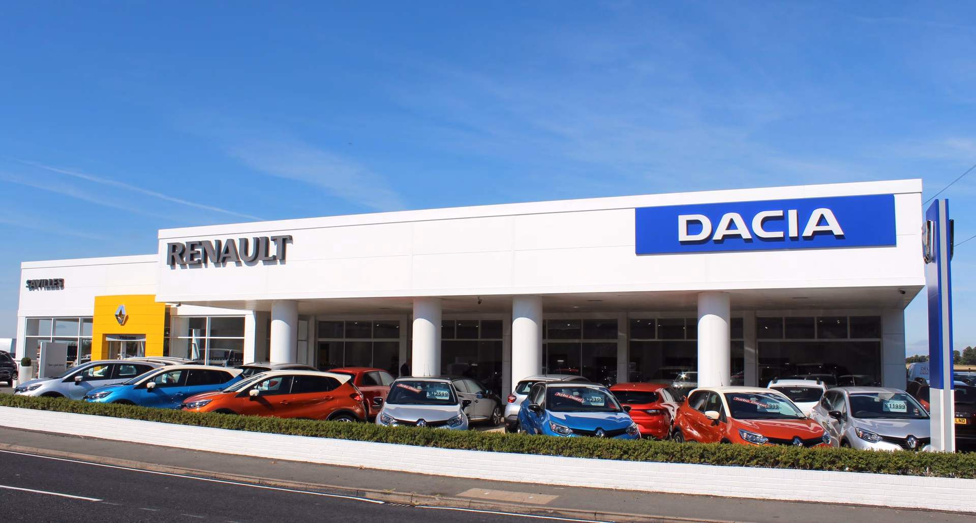 Where is Startin Renault (Worcester)?