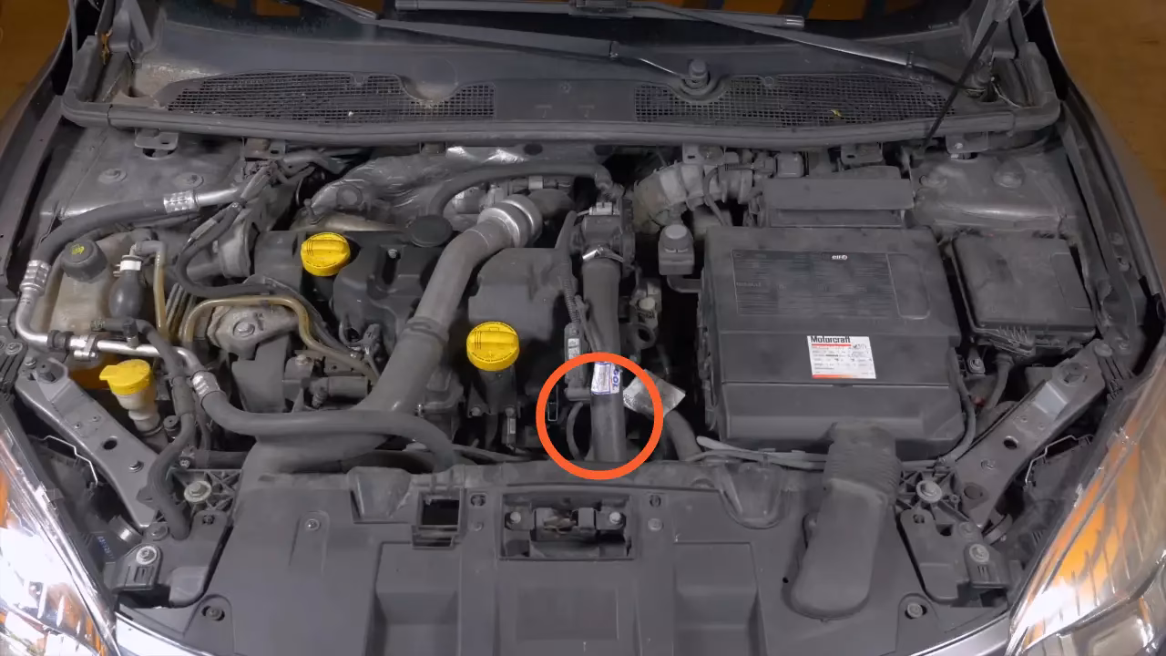 How do I select a Renault Megane model?