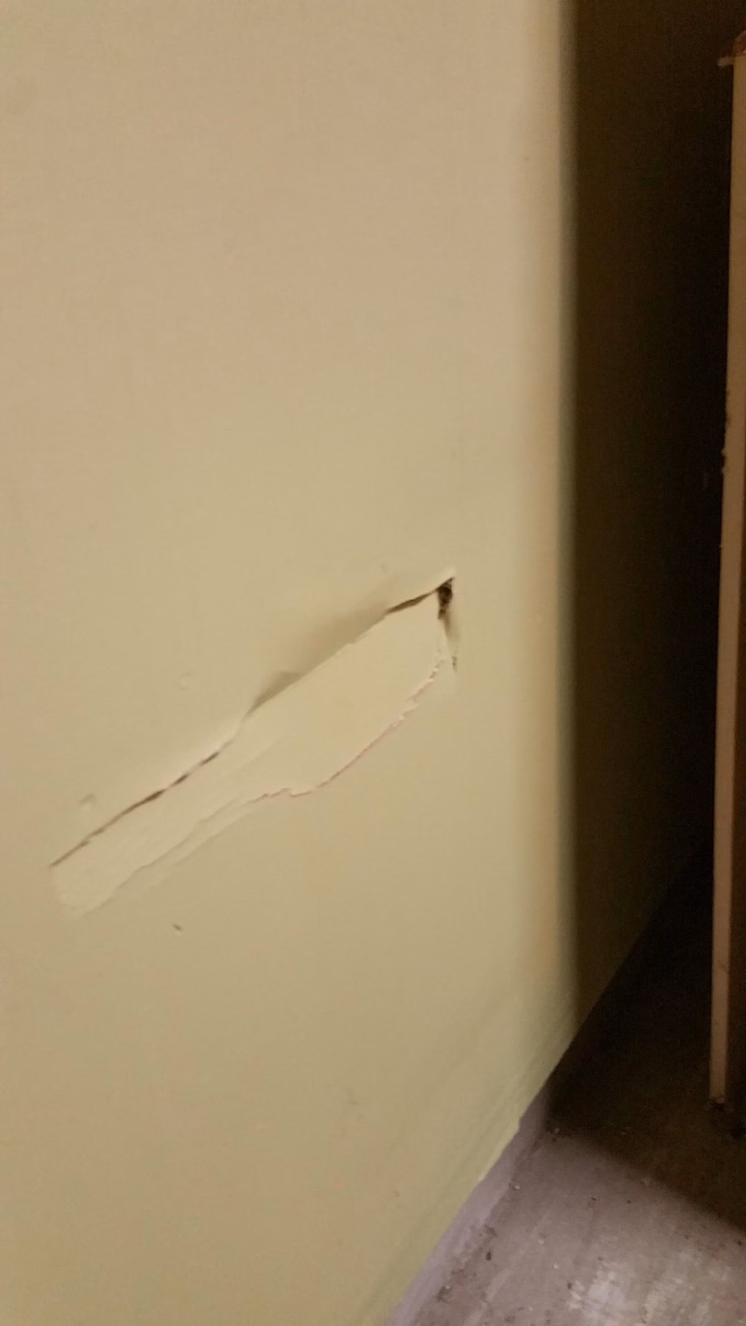 How do you reinstall drywall?