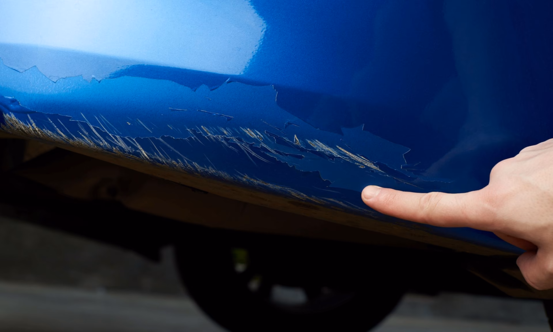 How do you Polish a Scuff on a car?