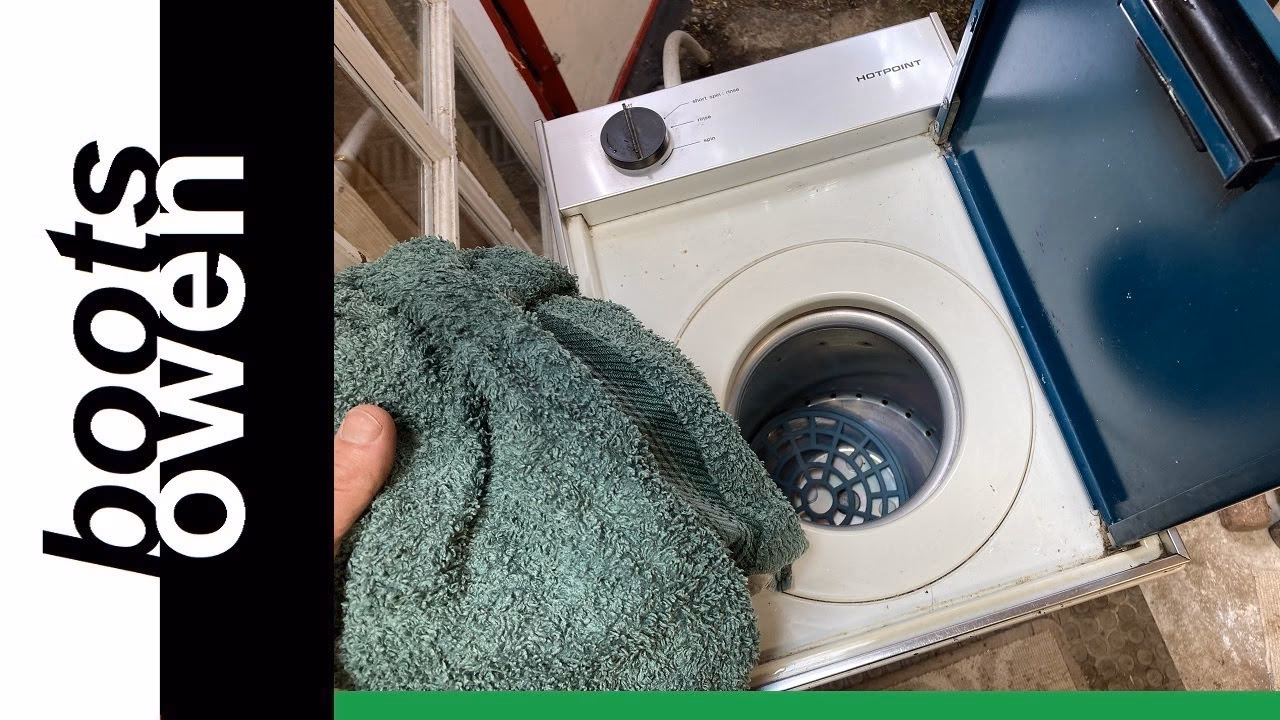 Do Hotpoint washing machines have sleeve bearings?