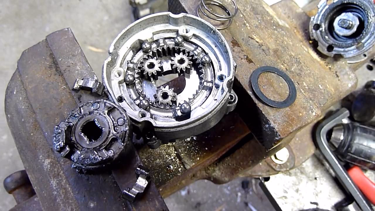 What is the clutch function of an SDS drill?