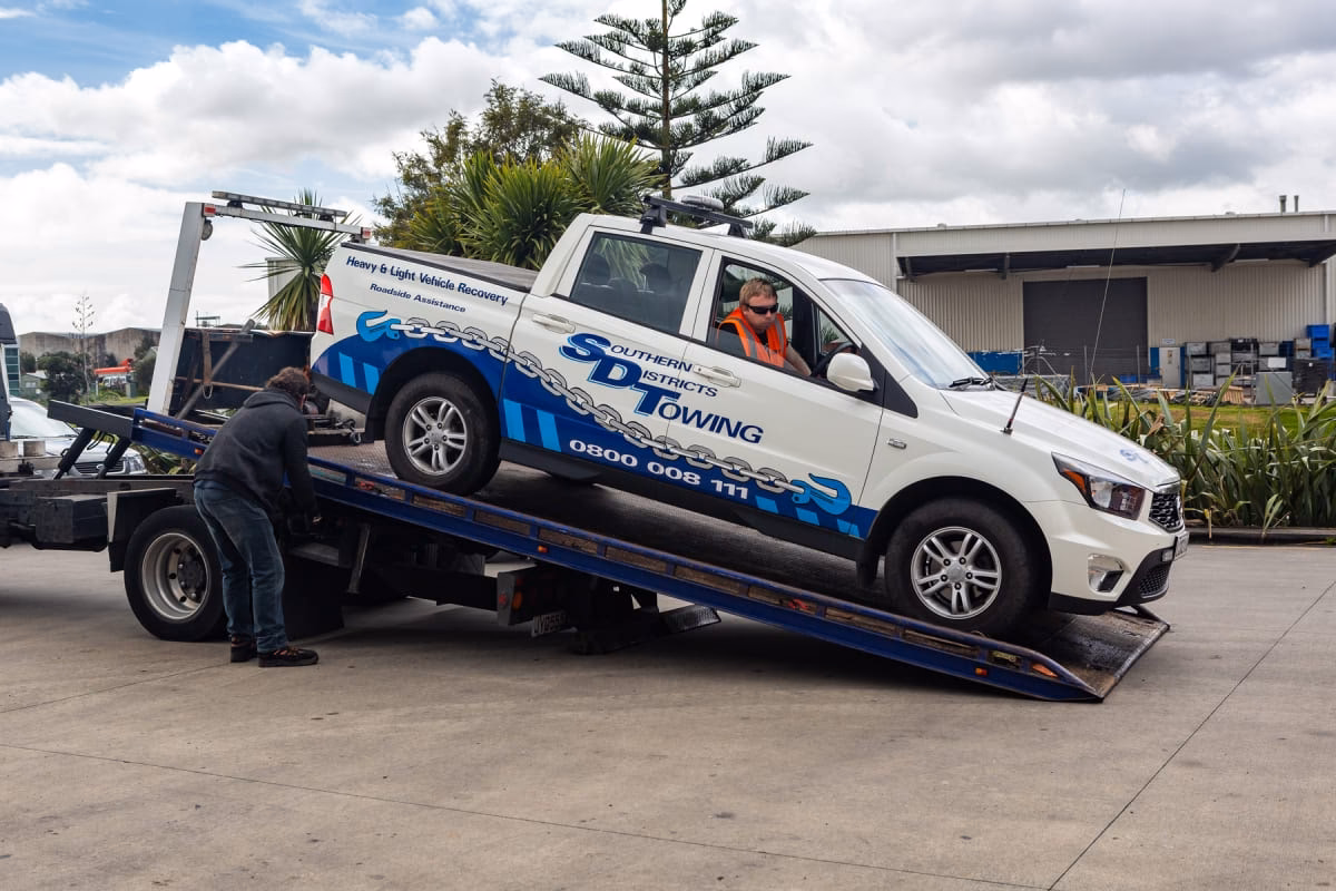 What happens if you encounter a roadside setback in Auckland?