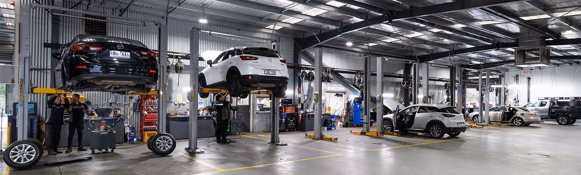 Which Mazda models can you see at Rockingham Cars?