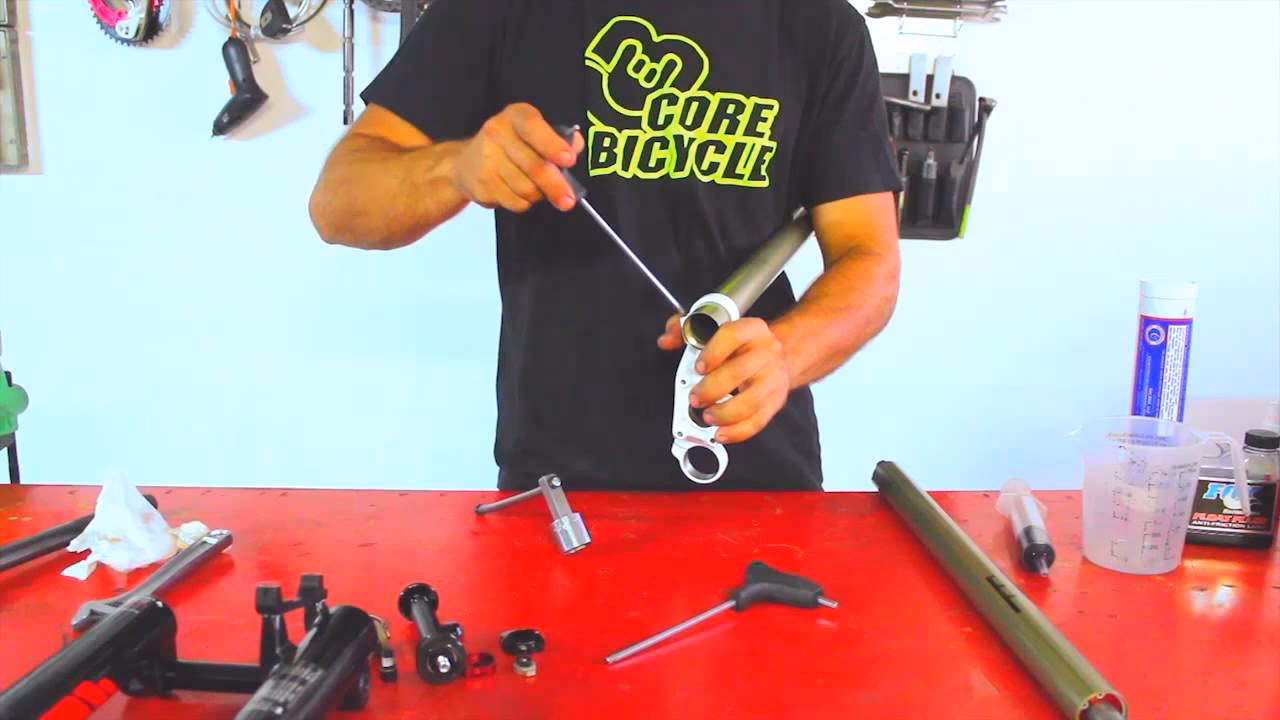 How do you use RockShox suspension oil?