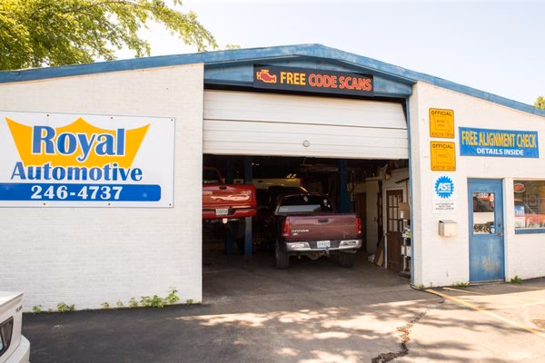 Who are Royal Mile service centre?