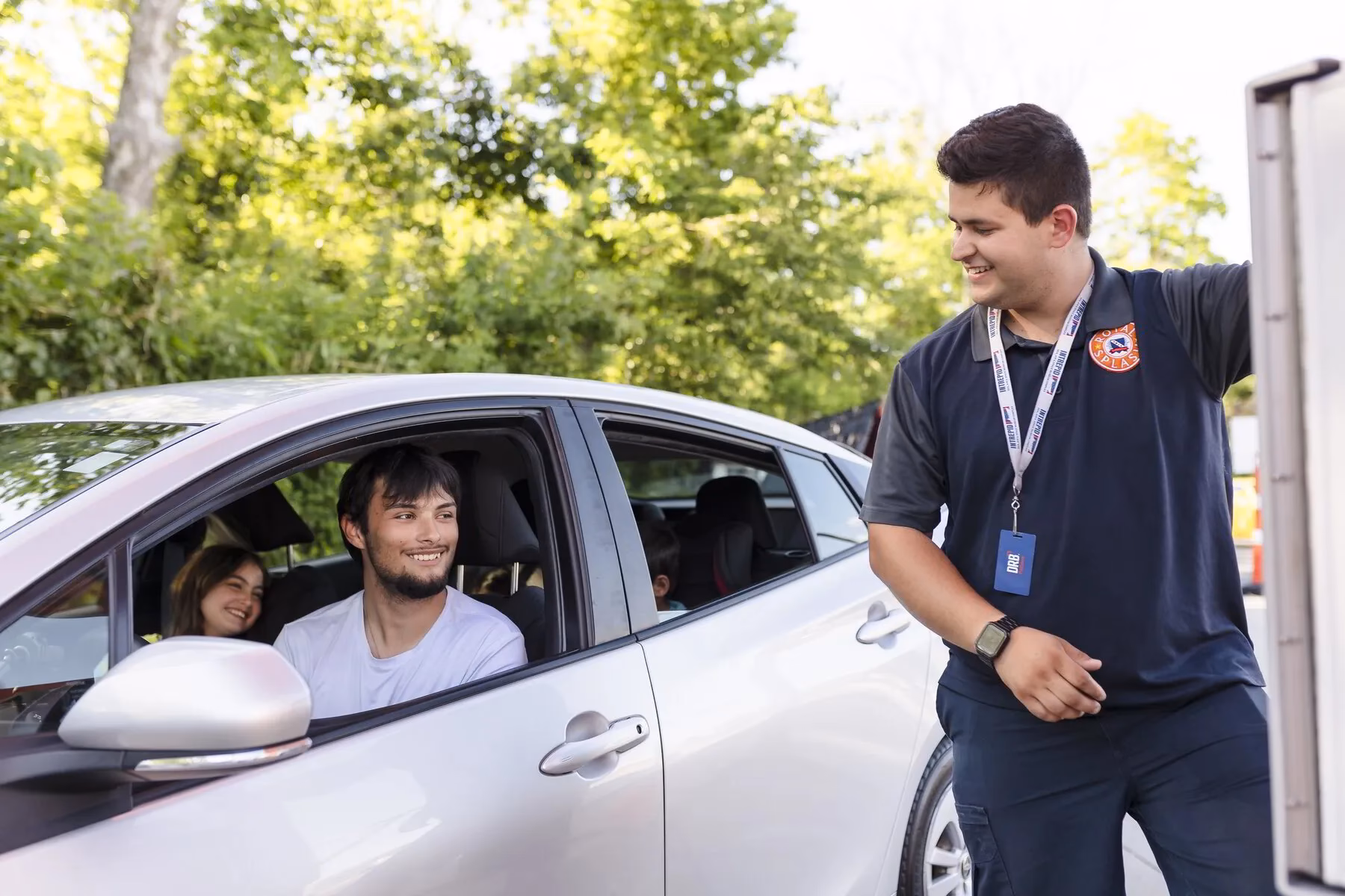 How can I get a discount at Royal Car Wash?