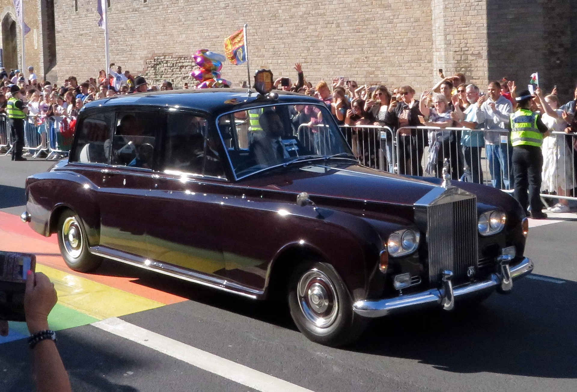 What cars do Royals use?