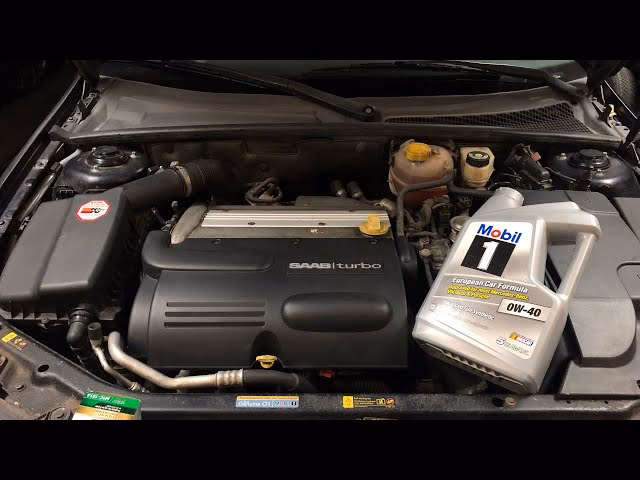 What kind of oil does a 2003 Saab require?