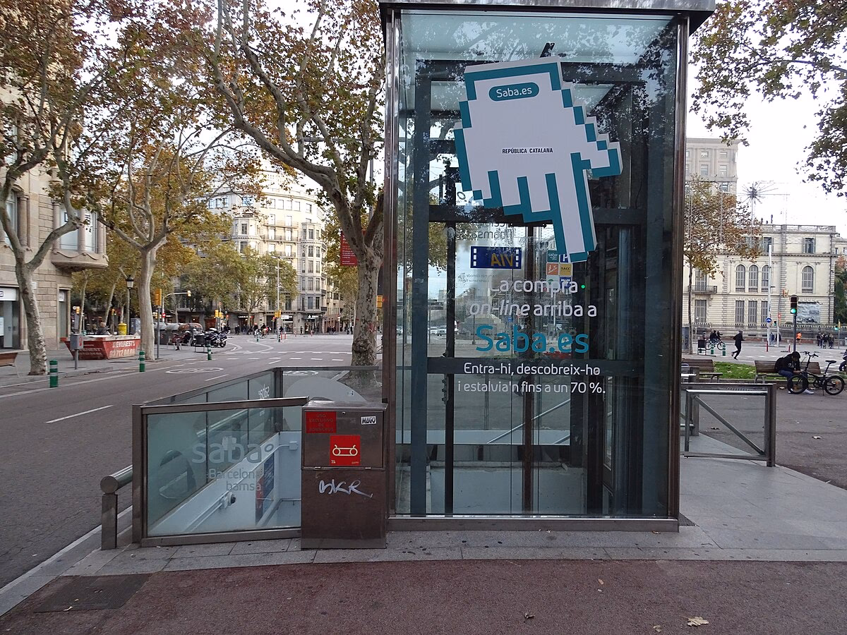 Who is Saba parking?