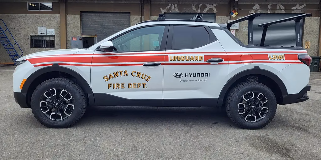 Who is Santa Cruz Airporter?
