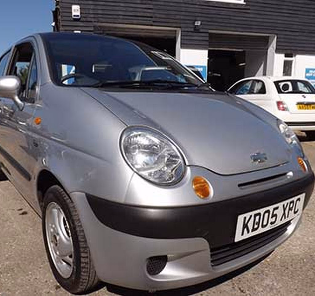 How do I book An MOT test at sea view MOT centre?