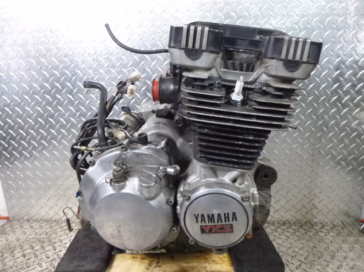 Does Yamaha Seca II fit Mikuni bds26 carburetor?