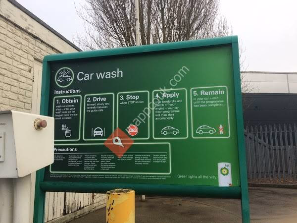 What types of car wash services does BP offer?