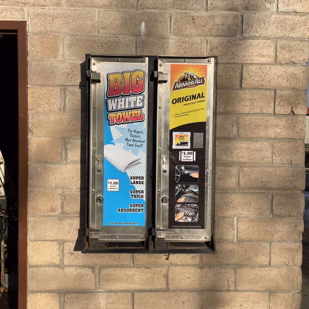 Who is Monty's car wash?
