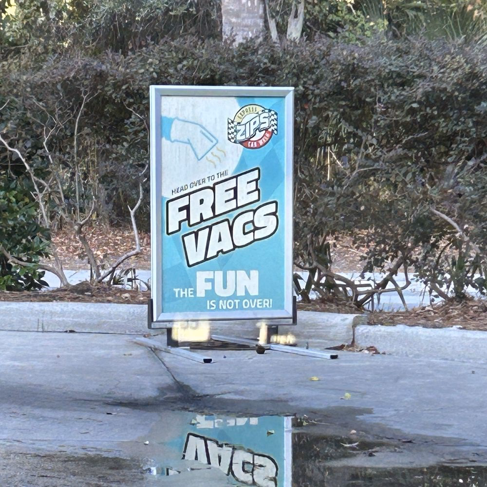 Does Hilton Head Island have a car wash?