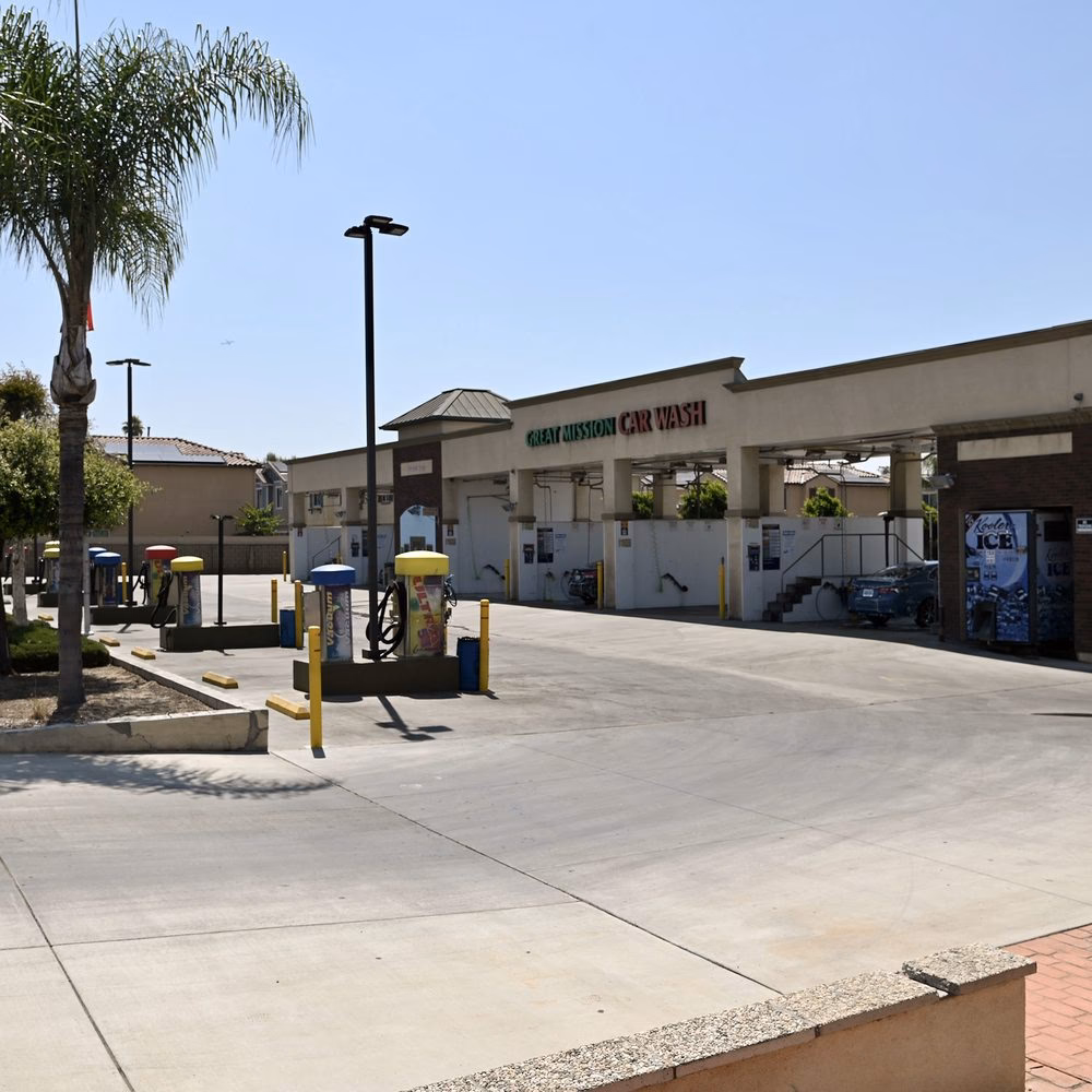 Where is primewash express car wash located?