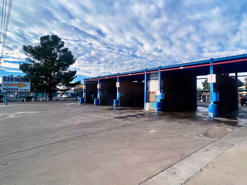 Are there car washes in Phoenix, AZ?