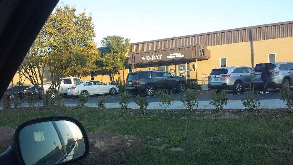 Can I book a parking space in Mansfield in advance?