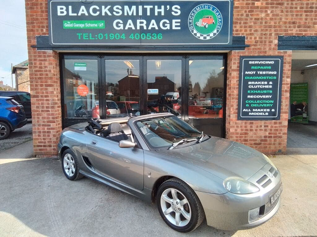 Why should you visit Perrys mg Huddersfield?