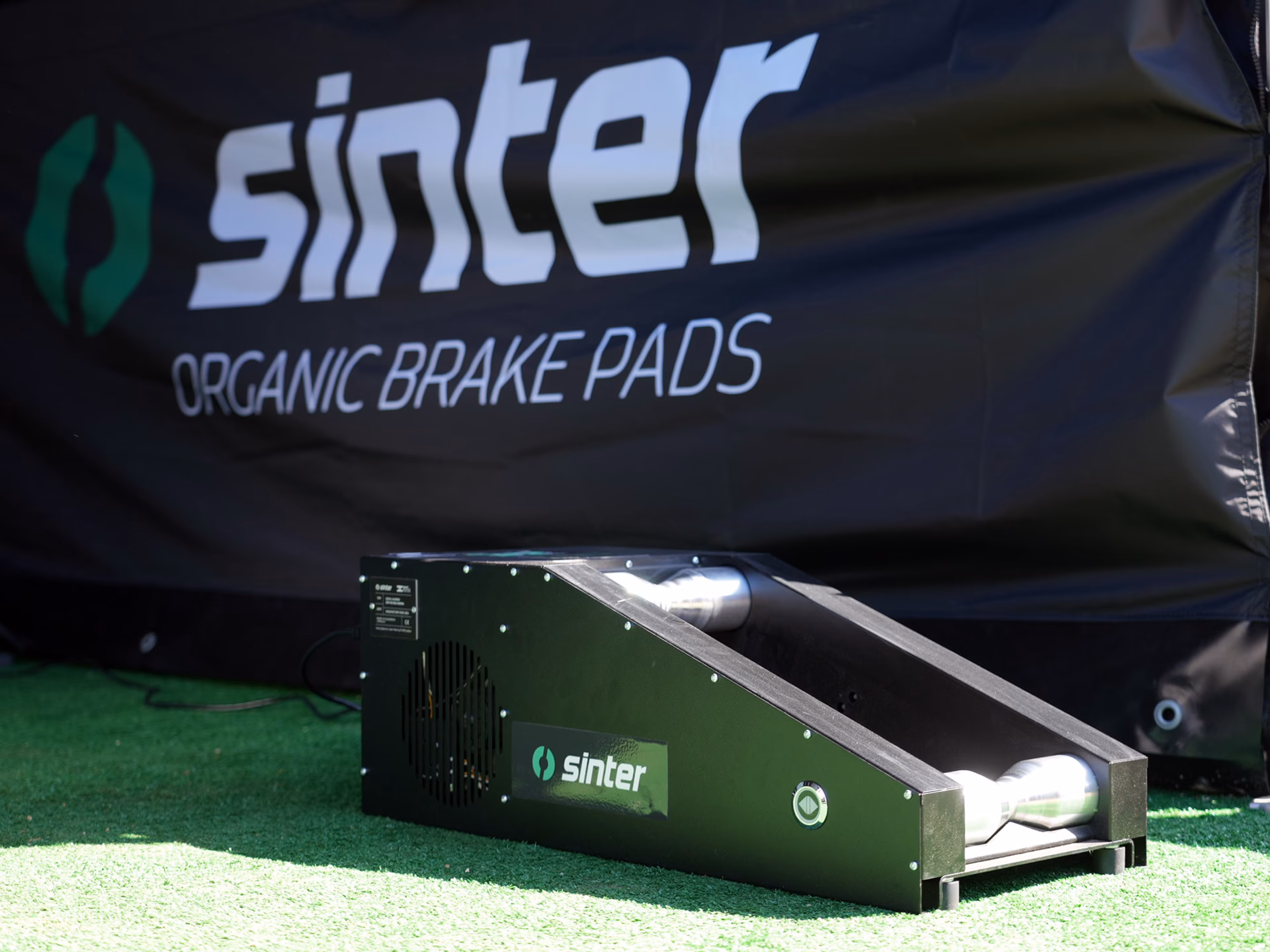 How do sinter organic brake pads work?