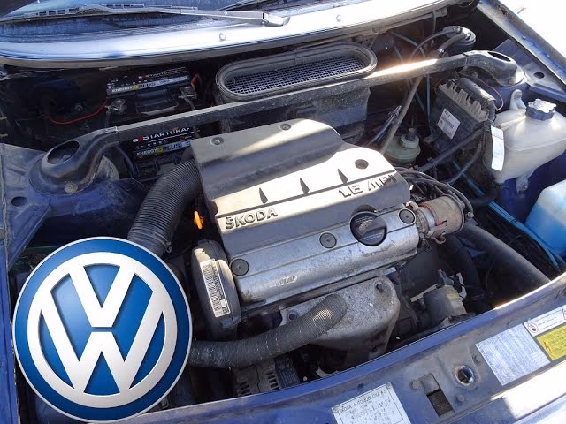 What kind of engine does a Skoda Felicia have?