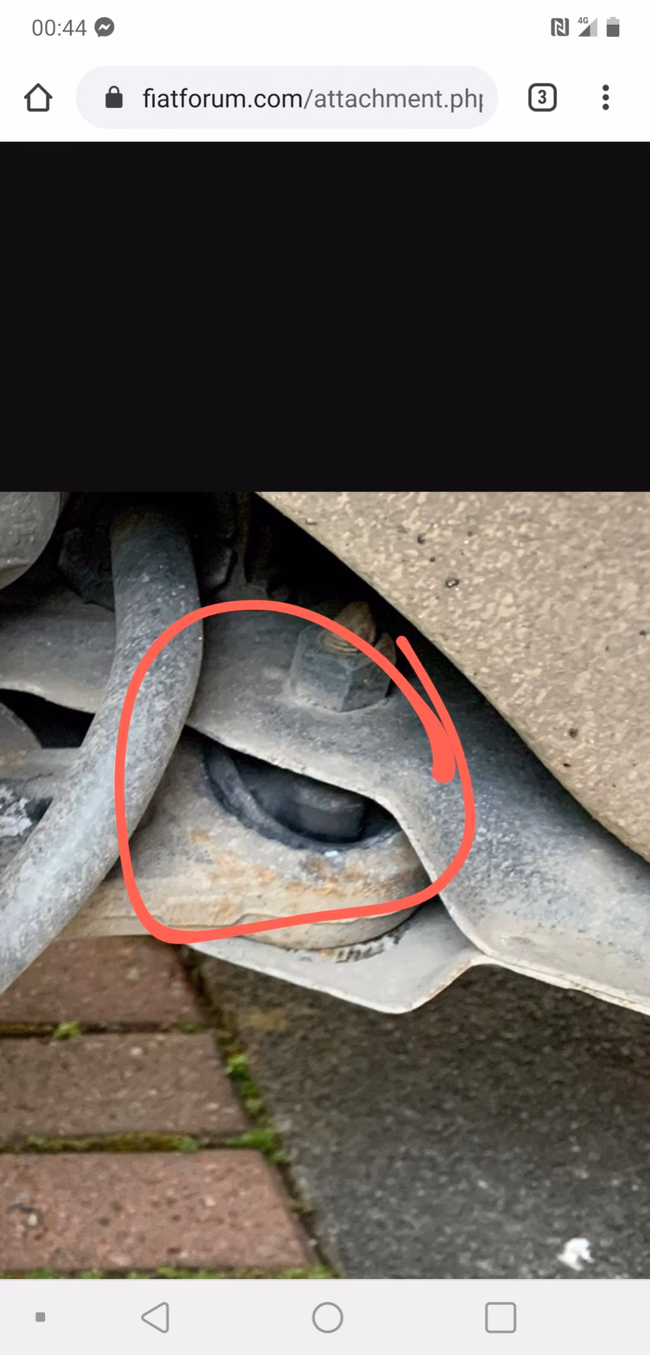 How do you know if a steering rack has a play?