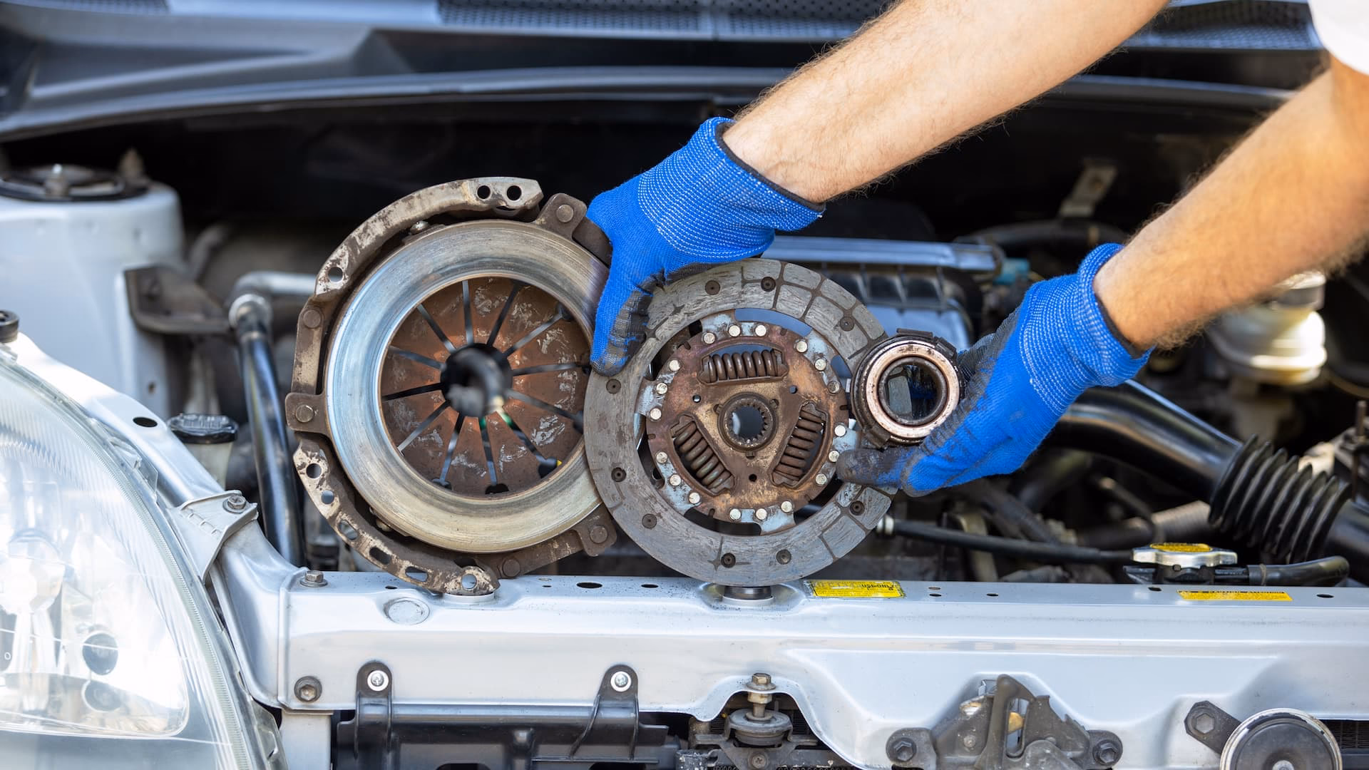 How much does it cost to fix a slipping clutch?